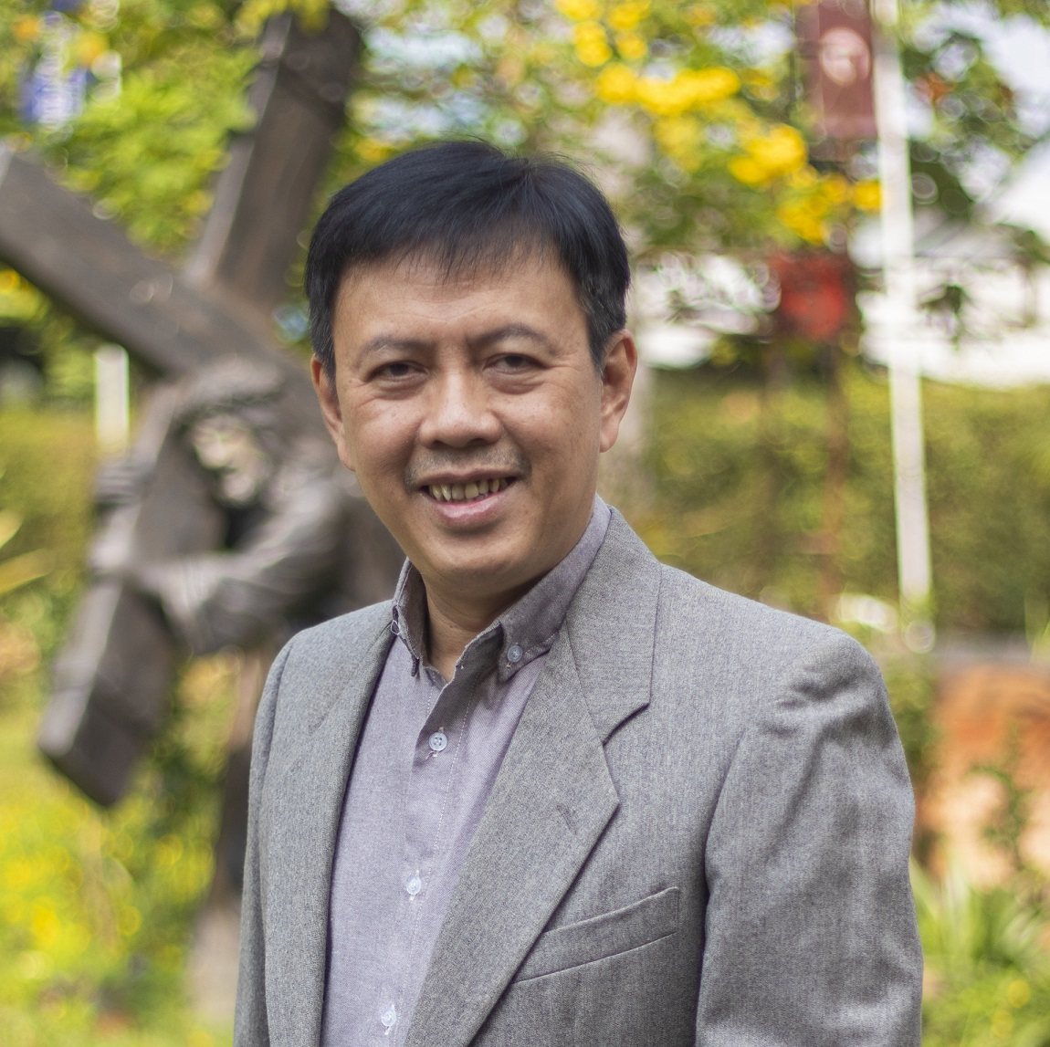 Pdt. Jonly Joihin, S.H., Ph.D.